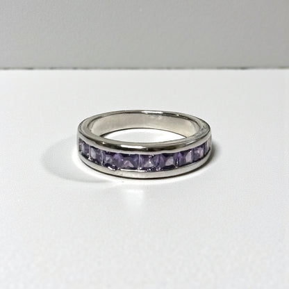 Anillo morado de plata esterlina de lujo