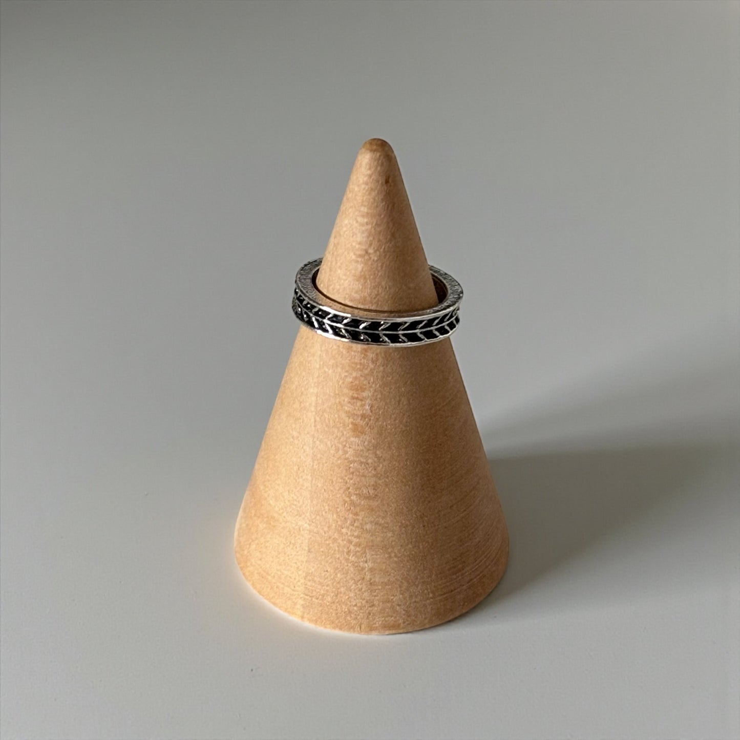 Geometric Twisted Foot Ring