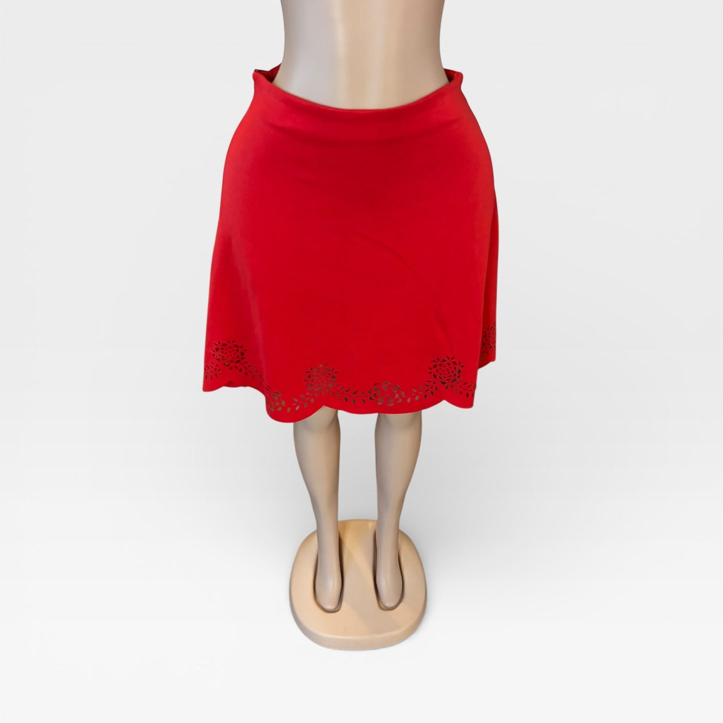 Falda informal de mujer con dobladillo alto y bajo