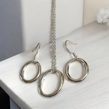 Conjunto original de joyas redondas de plata