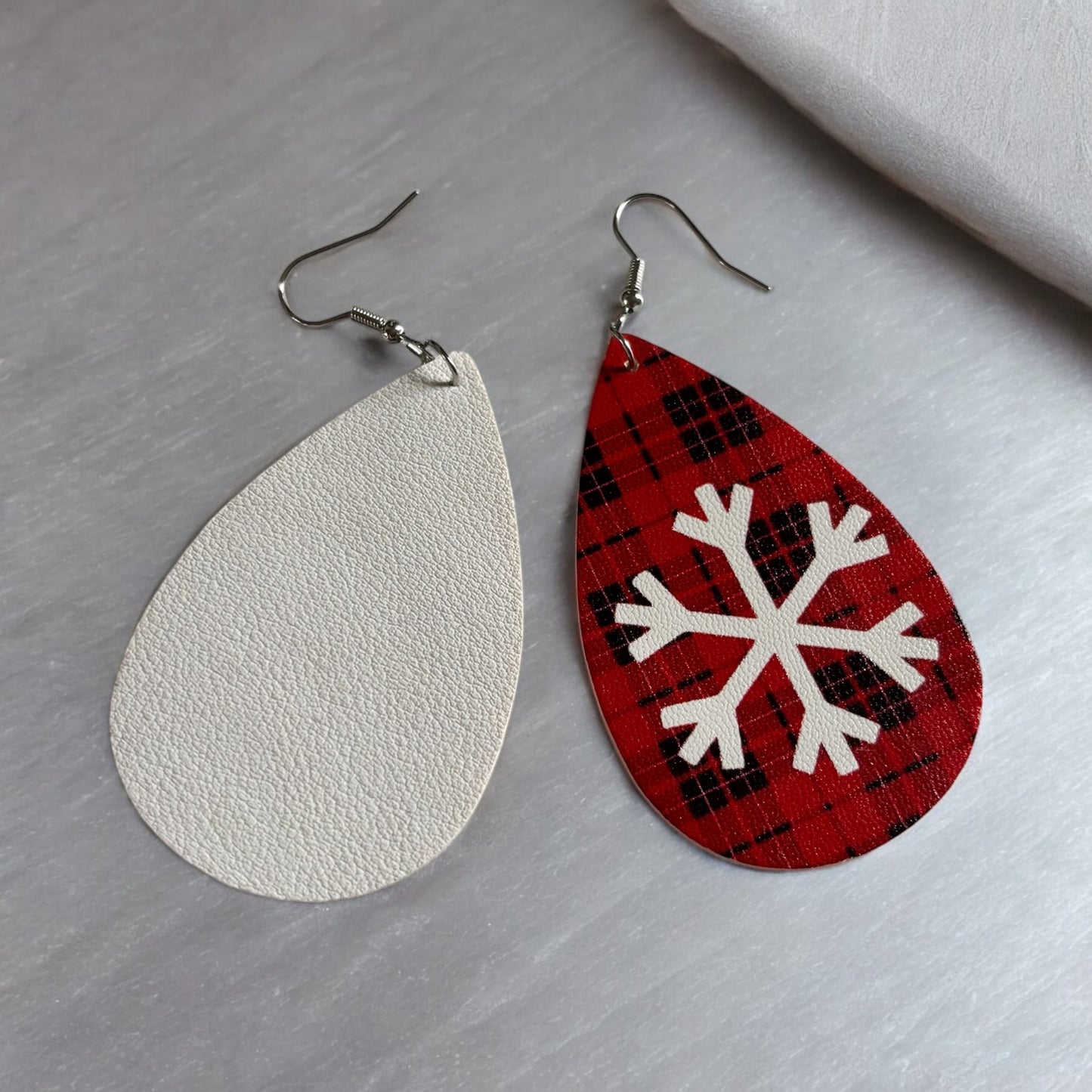 Snowflake Red Oval Earring