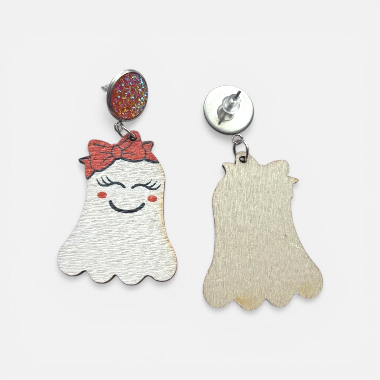 Smiling Girly Ghost Bow & Eyelashes