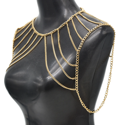 Cadena elegante con cuerpo de metal dorado de múltiples capas