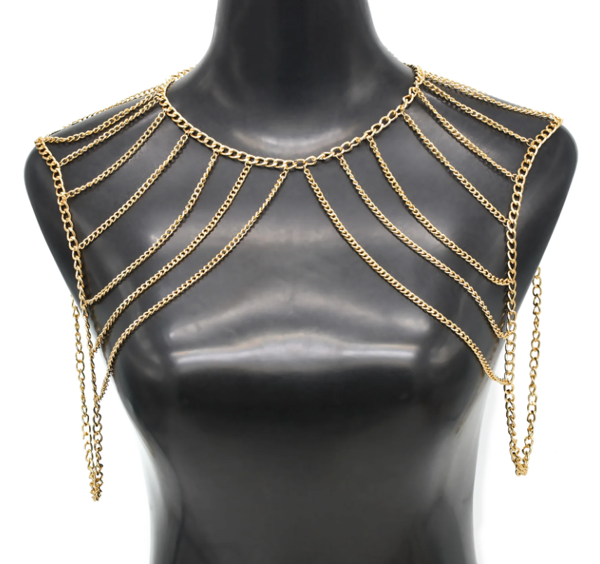 Cadena elegante con cuerpo de metal dorado de múltiples capas