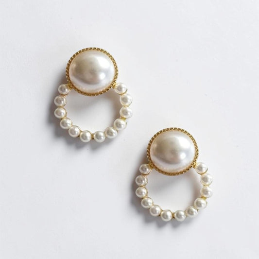 Omayra Boutique elegant ivory pearl drop earrings with gold trim, 2.7cm x 2cm.