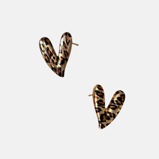 Omayra Boutique cheetah print heart-shaped stud earrings made of iron alloy.