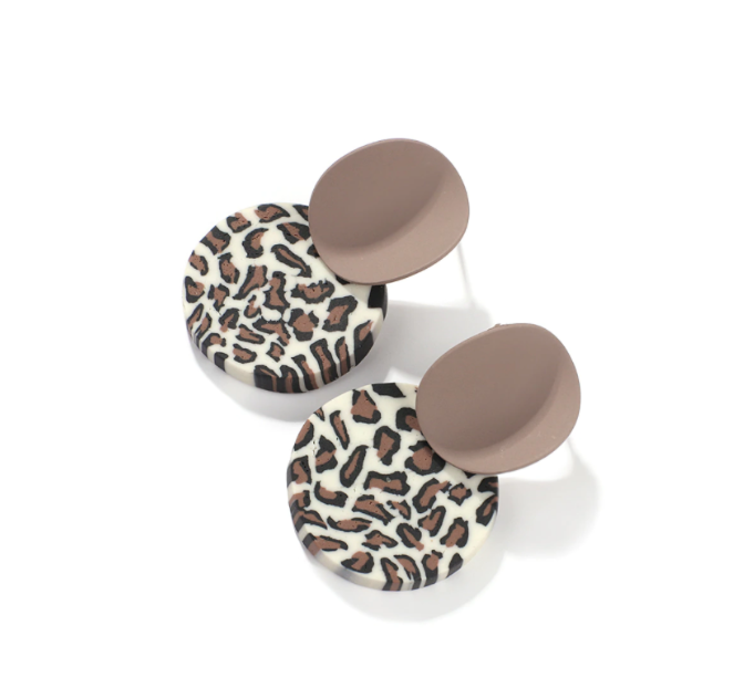 Pendientes colgantes únicos de leopardo