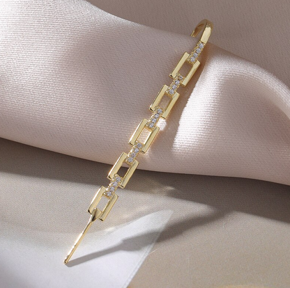 Unique One Piece Crystals Long Earring Gold Accessories