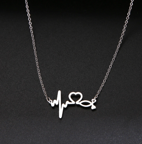Collar con latido del corazón y estetoscopio
