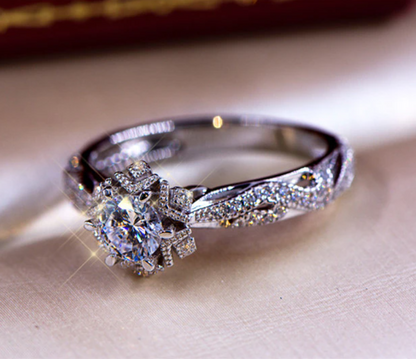 Anillo de compromiso de oro blanco
