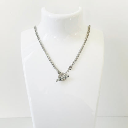 Elegante gargantilla de diamantes de imitación