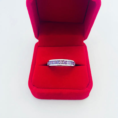 Anillo morado de plata esterlina de lujo