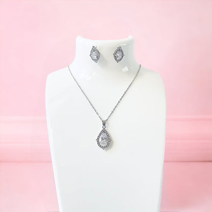 Luxury Necklace and Earrings Set