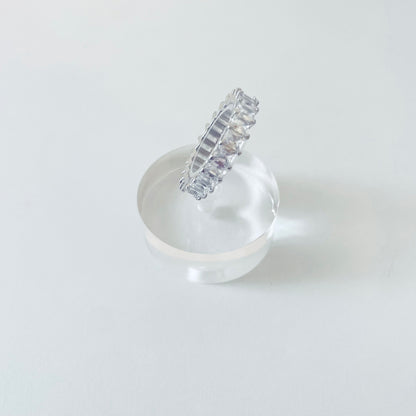 Anillo de plata con circonita cúbica cuadrada