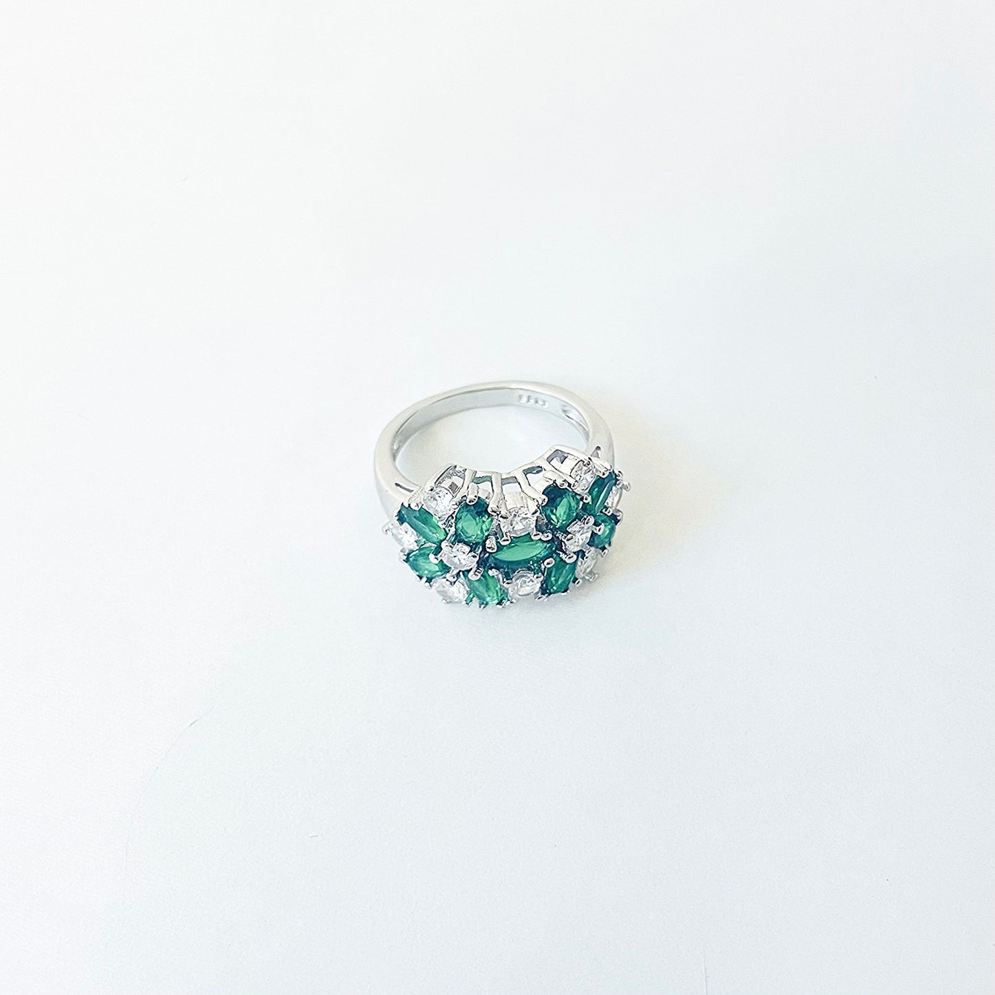 Elegant Floral Luxurious Sterling Silver Ring