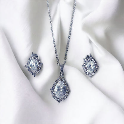 Luxury Necklace and Earrings Set